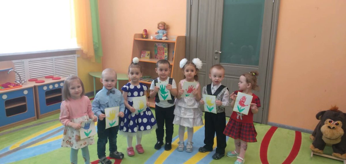 detsad2teploe's tweet photo. Воспитанники младшей группы подготовили своим мамочкам подарки к празднику #Вамлюбимые71 https://t.co/kCkxVvgeyu