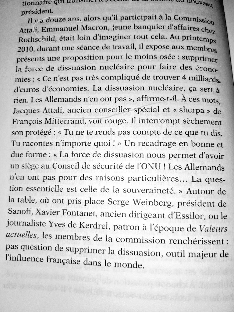 F_Desouche's tweet photo. Quand Emmanuel Macron souhaitait supprimer le force de dissuasion nucléaire française : "Ca sert à rien. Les Allemands n'en ont pas. " - https://t.co/WiNWCG6rg5 https://t.co/PfHz5DwfjK