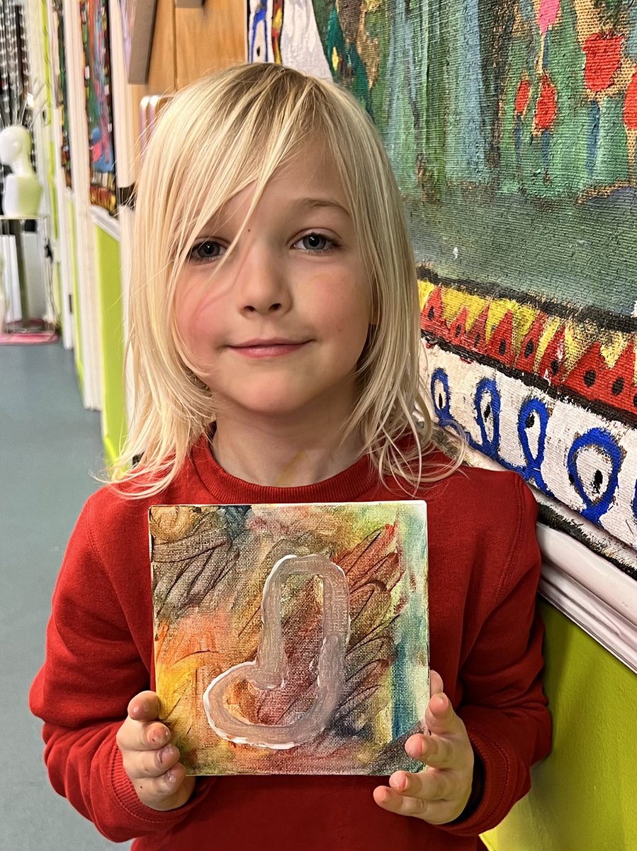 makers_n_movers's tweet photo. Jasper Johns was the inspiration for our children throughout the week at Lindens Primary School… it is a lovely to see the children so excited to learn about a new artist each week
#createclub #afterschoolclub #awesomeartists https://t.co/5UThx6fK6i