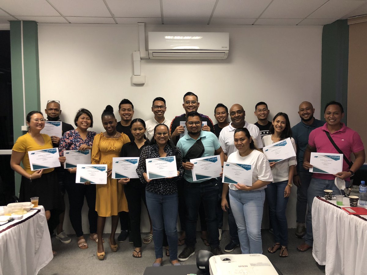 demanager_sr's tweet image. Successful customer and sales training @ SIB GROUP