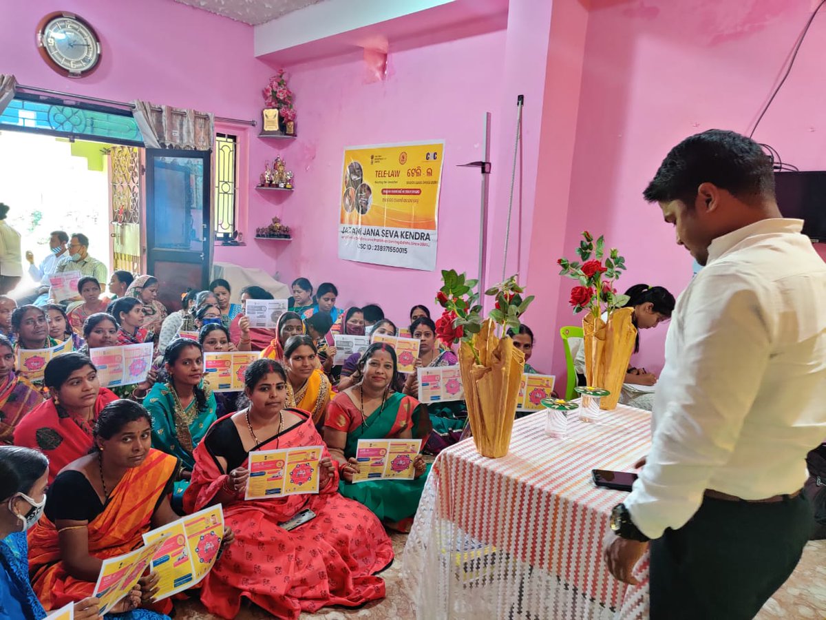 CscTele's tweet photo. CSC Panel Lawyer Saroj kumar nayak conducted an awareness session about Benefits of Telelaw at Aspirational GP Chhanaghara,Jatni block,Khordha,Odisha.@SwornaprabhaSi1 @dintya15 @CSCegov_ @OdishaSpv @PatankarRishi @ceo_csc @Tele_Law @l_Smrity @subodhmishracsc https://t.co/cy5ZaLyBDG