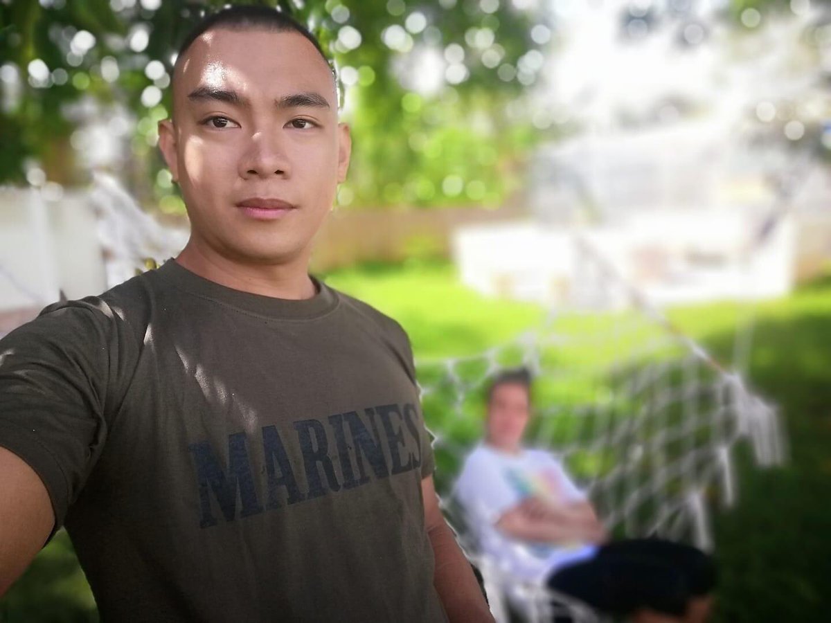 BeatTeeEs's tweet photo. Ang malibog na Marine Navy 👅😊 Daks na ganda pa ng katawan ugh! 😍

Subscribe now to my TG channel for only 149 pesos. DM ME NOW! 😊 https://t.co/pI1SKzUN70