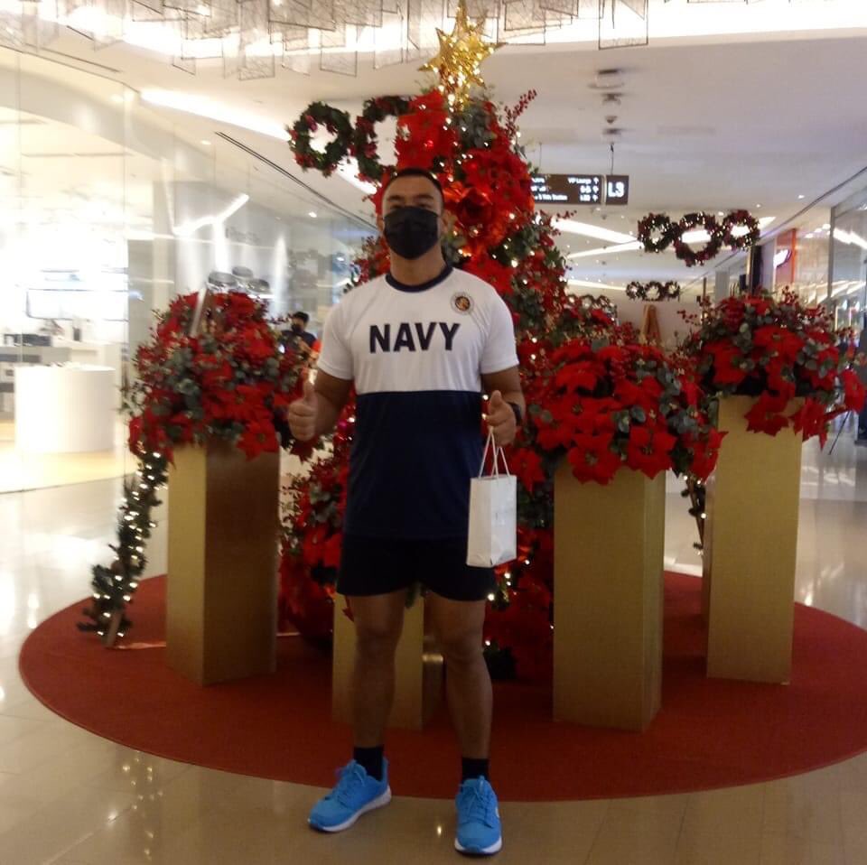 BeatTeeEs's tweet photo. Ang malibog na Marine Navy 👅😊 Daks na ganda pa ng katawan ugh! 😍

Subscribe now to my TG channel for only 149 pesos. DM ME NOW! 😊 https://t.co/pI1SKzUN70