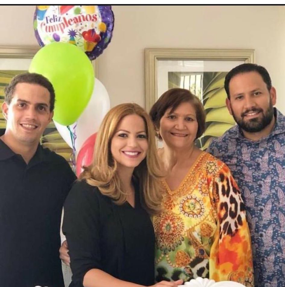Tatiana Rosario tweet media