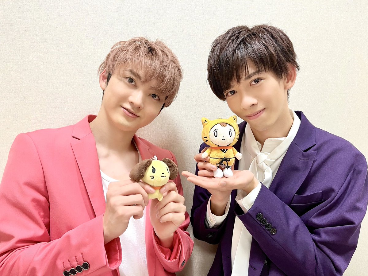 What365's tweet photo. おさななの日💜❤

こんな良き日に
風船🎈が飛んでます✨✨

ありがとうございます💕💕💕 https://t.co/yeK73QxEHu