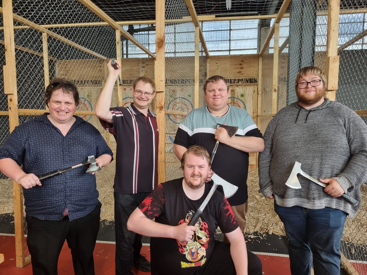 Anthonydownunda's tweet photo. Axe throwing
#lumberpunks https://t.co/GwOEJFserb