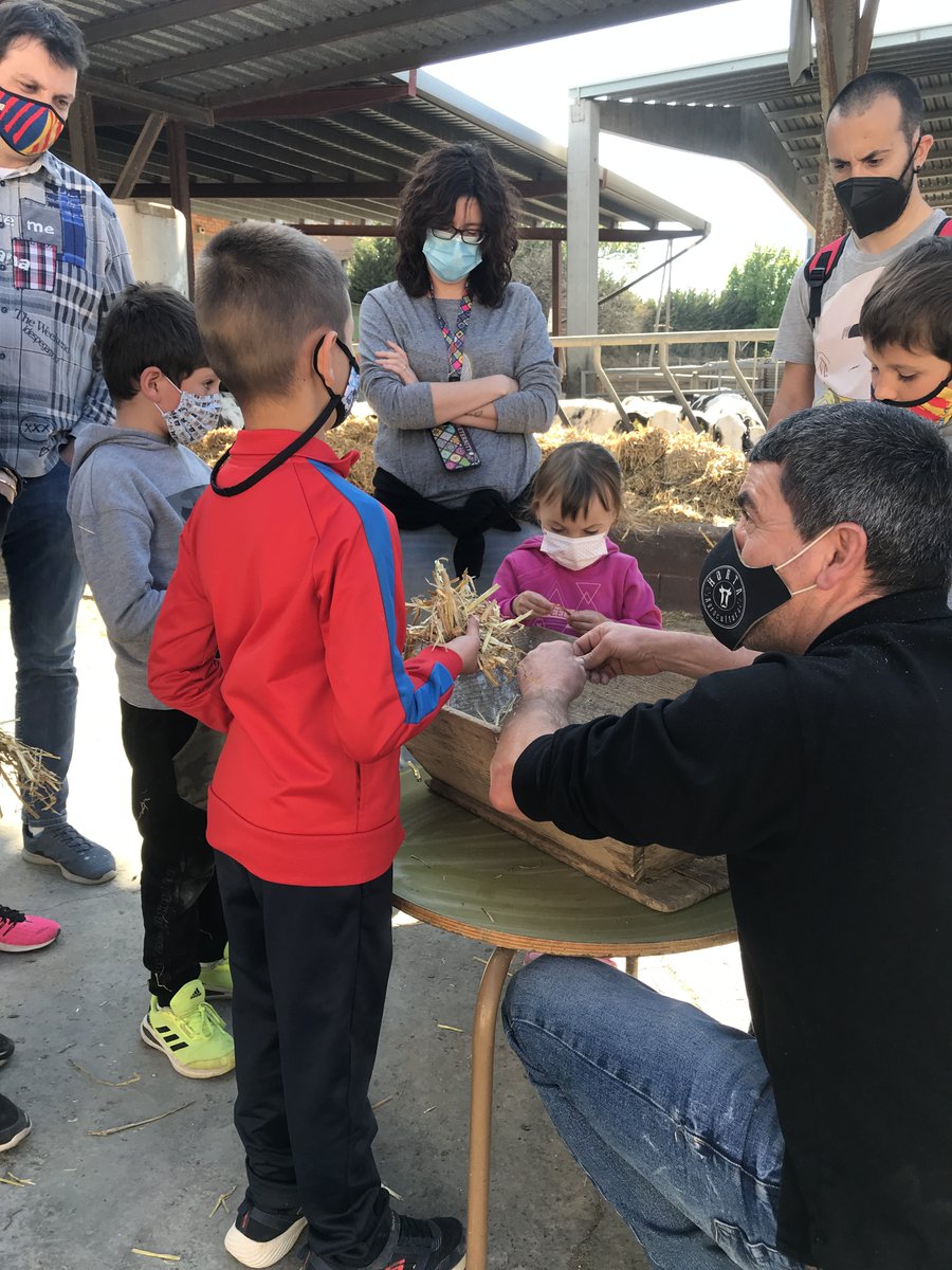 Granja Pifarré es va fundar el 1919 a l'Horta. Actualment la família Pifarré és la 5a generació i una 6a s'incorpora. El 2016 la Granja s'obre al públic com un espai de dinamització i descoberta de l'Horta. El seu lema: "La vida i la terra et retornaran allò que els has donat".