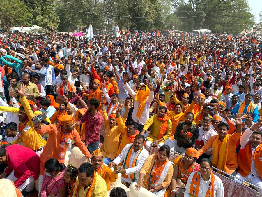 myogiadityanath's tweet photo. सोनभद्र जनपद का जन-जन राष्ट्रवादी विचारों से प्रदीप्त है। यहां की जनता माफियावादियों और घोर परिवारवादियों को ढंग से पहचान चुकी है।

सोनभद्र की 'जनता-जनार्दन' का अथाह उत्साह और अभूतपूर्व समर्थन बता रहा है कि यहां हर बूथ पर सुशासन का प्रतीक कमल का फूल खिलेगा...

धन्यवाद सोनभद्र! https://t.co/MlaI1L9Rzp