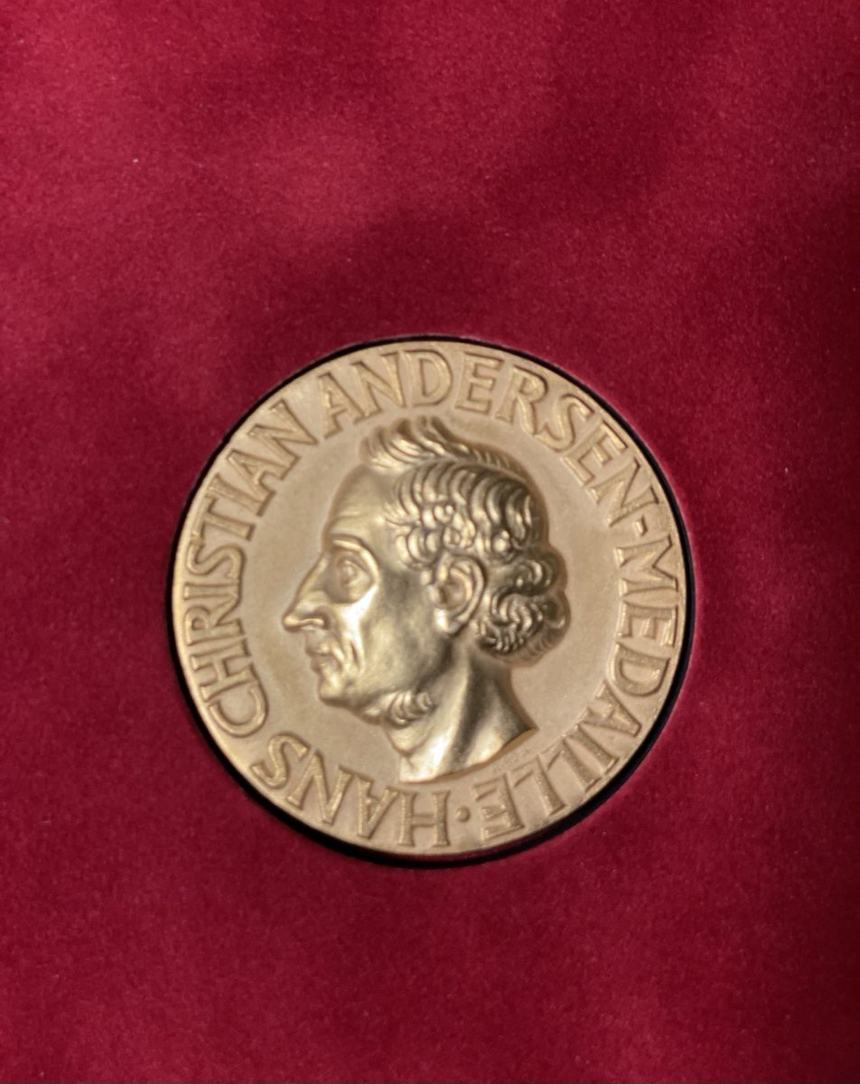 This happened tonight. #HansChristianAndersenMedal ‘for the most distinguished contribution to international children’s literature’ #IBBY2022