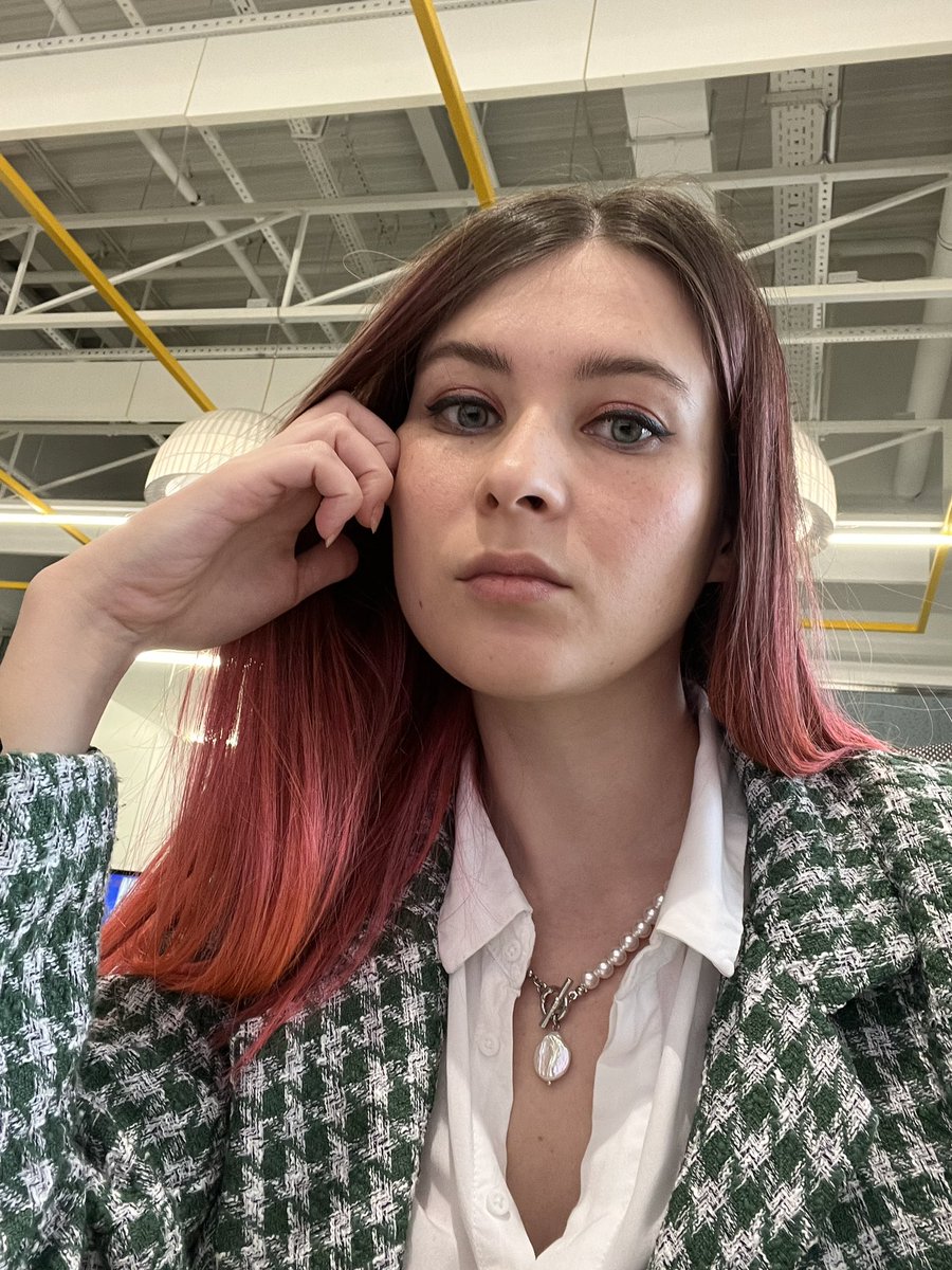 EyreSofia's tweet photo. Morning! Well, Instagram, Facebook and Twitter are officially blocked. For "fakes" about the war, you could face up to 15 years in prison or a huge fine. This is Russia. And it's almost impossible to leave here now. https://t.co/QYDzMDHb7W