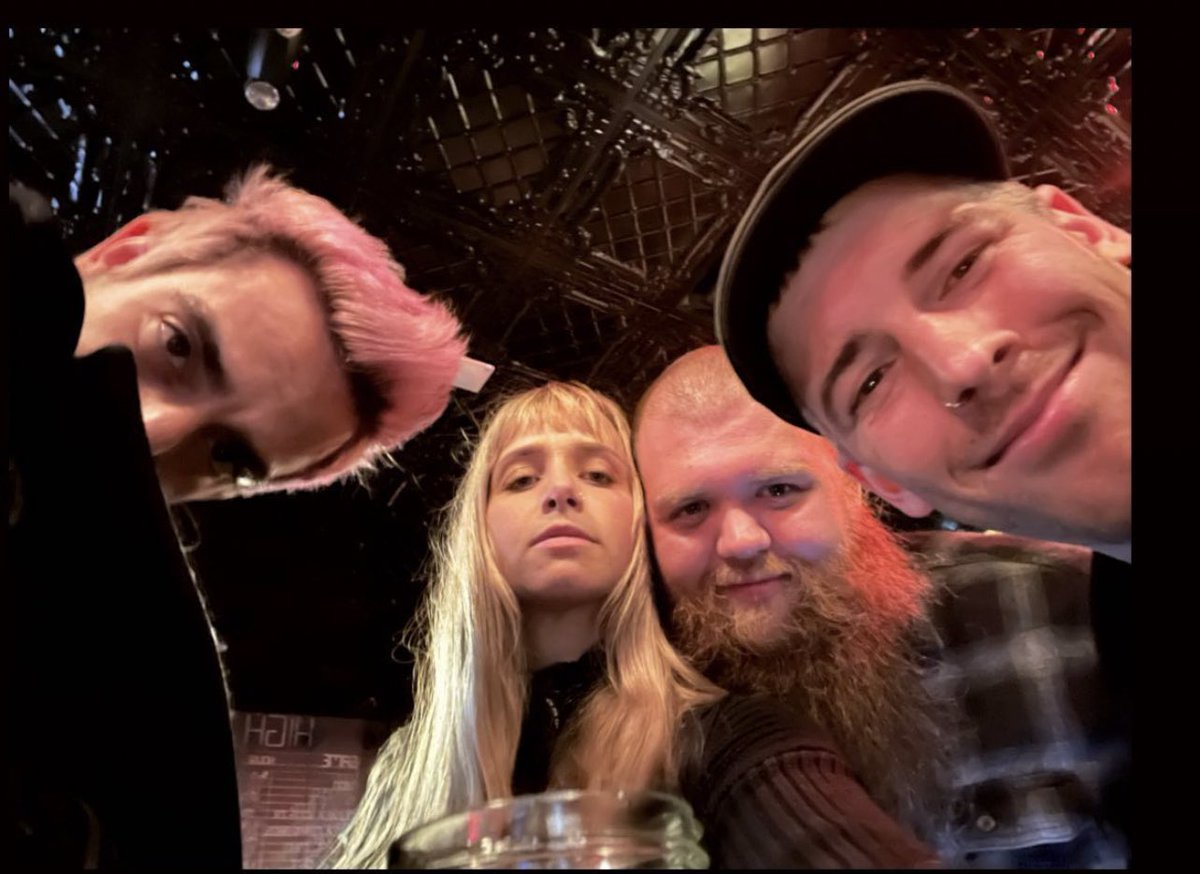 eclecticxwitch's tweet photo. Boy boys https://t.co/ceBEE0sZVf