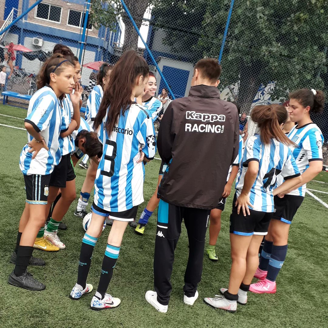 Divisiones formativas

🆚️ Vélez Sarsfield
⚽️ Cancha 11
📅 Sábado 26/2
🏆 Amistoso 2

#Racing
#RacingVdP
#RacingClub
#FutsalFemenino

♀️🎓⚽️💙