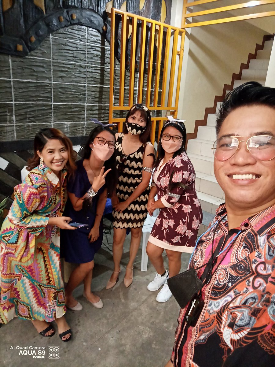 kuyajon's tweet photo. #ShowtimeSexyFUNmantayan 
@itsShowtimeNa  @vicegandako https://t.co/UmSFBD0dpR