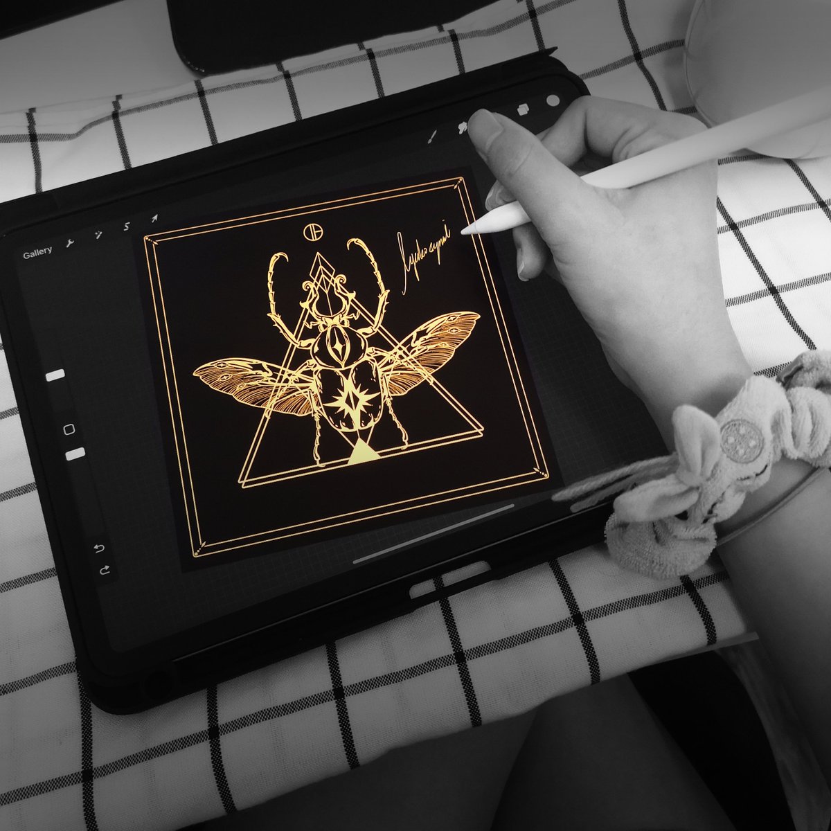 ayakosynmi's tweet photo. Dicranocephalus Wallichii - one of my favorite Beetle #ayakosynminft

#beetle #tattooart #tattoodesign #NFTProject #NFTCommunity #insect #Cryptoartists #besouro #ADA #CNFTCommunity #CNFTs #art #besourotattoo #Cryptoart #cnftdrop #CardanoNFTs https://t.co/Ig60JZMKxo