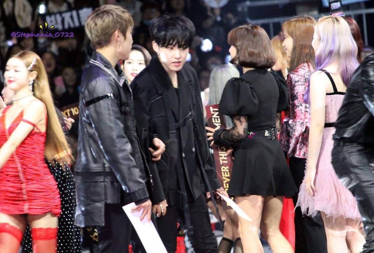KnightTeen96's tweet photo. Throwback to when I attended MAMA 2018 in Hong Kong 🥺🥺

#Seventeen #Hoshi #DINO @pledis_17
#세븐틴 #호시 #디노 #호랑해 #잔랑해

(@Stephanie_0722) https://t.co/0RCFuYYJs1