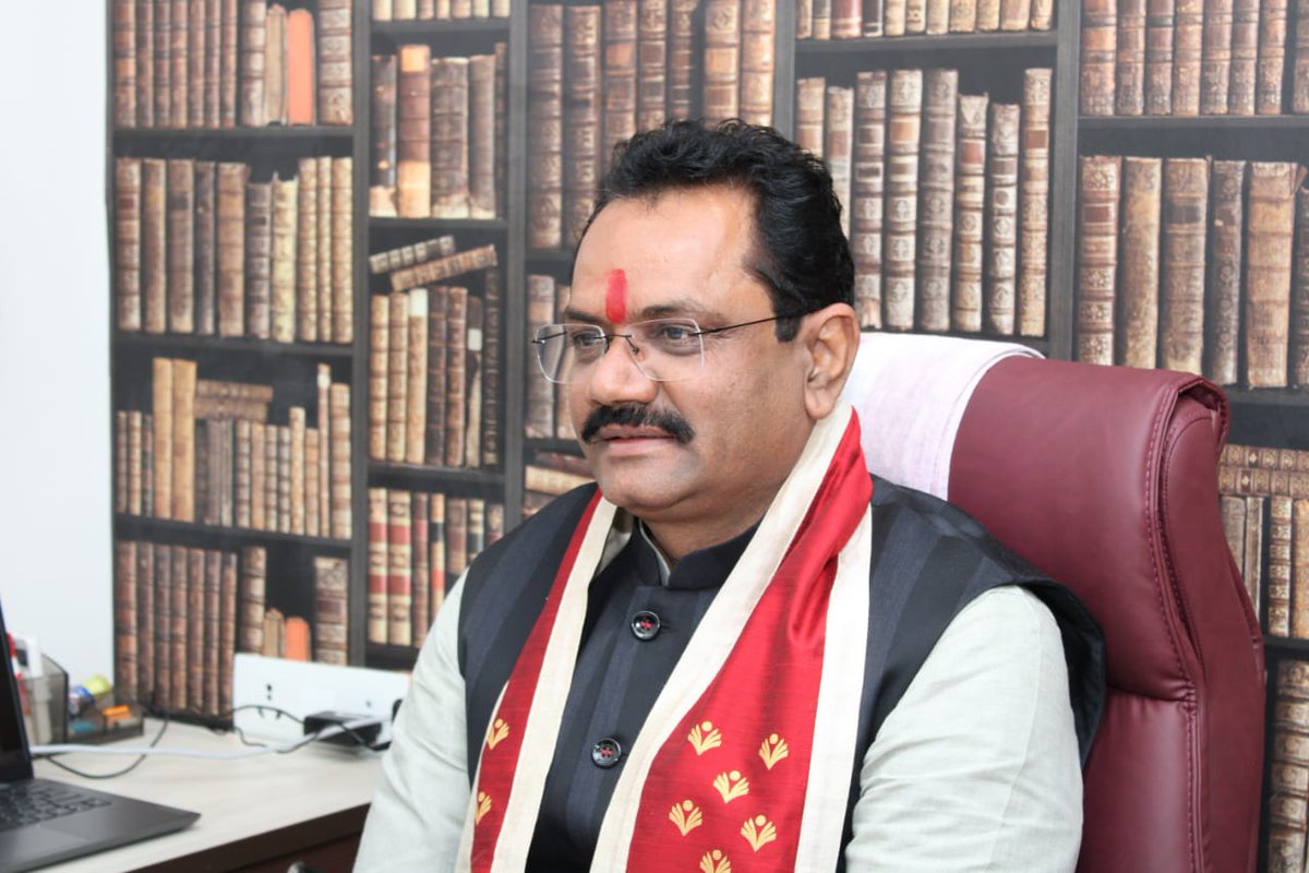 #વિદ્યાસહાયક ભરતી સાહેબ તમારા સાનિધ્ય માં સારી રીતે ચાલી રહી હતી પણ સાહેબ ફોર્મ ભરાયા એનો  1મહિનો થયો,તો  પણ  આગળ ની પ્રોસેસ ચાલુ થઇ નથી તો આપ સત્વરે તાત્કાલિક નિર્ણય લઇ ને ભરતી પક્રિયા ટૂંક સમય માં પુરી કરશો. <a href="/jitu_vaghani/">Jitu Vaghani</a> <a href="/OfficeOf_JV/">Office Of Jitu Vaghani</a> <a href="/EducationGujGov/">EducationGujGov</a> <a href="/EduMinOfGujarat/">Gujarat Education Department</a>