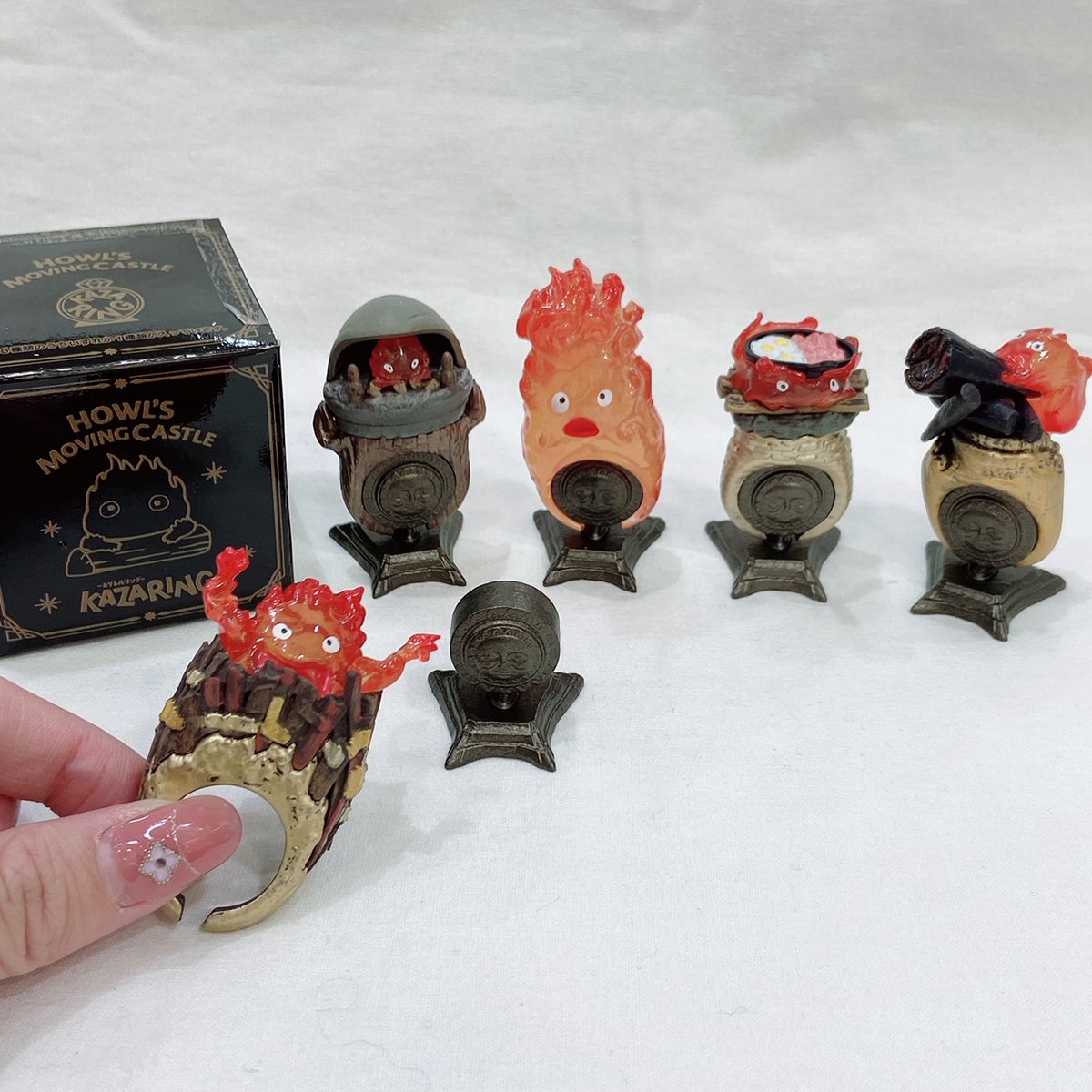 最終値下げです。ハウルの城、ガルシファ置物。 ⭐️2F スタジオジブリ⭐️ 〈新商品のお知らせ〉 KAZARING カ