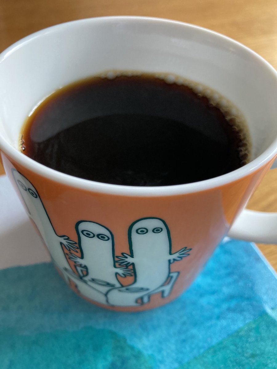 salmituu's tweet photo. Aurinko, avanto ja aamukahvi auttavat ahdistukseen ja tuntuvat valtavan etuoikeutetuilta juuri tänään. #SlavaUkraini https://t.co/1jFfPrdQF2