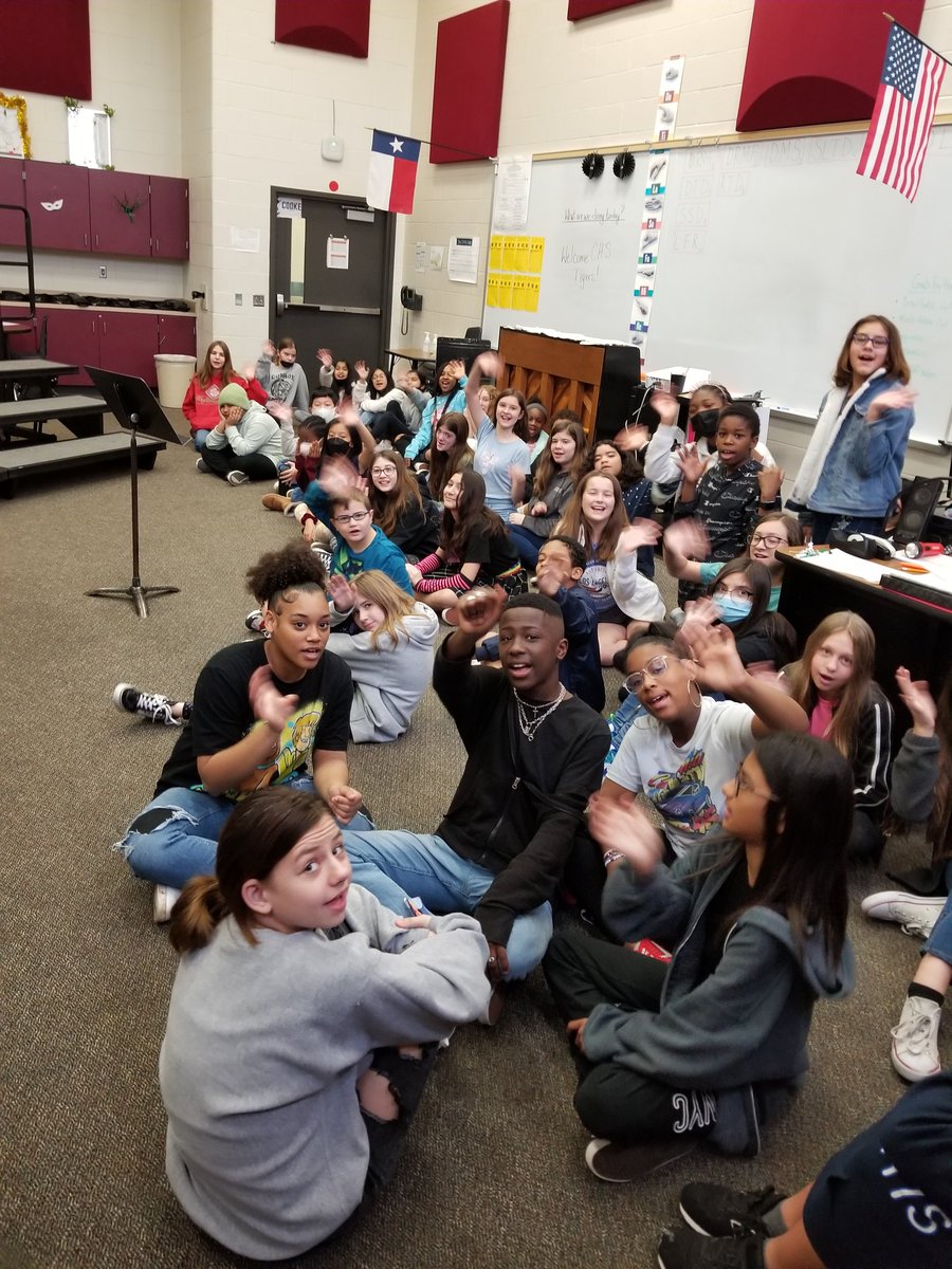 Stephan30192652's tweet photo. Cryar Choir students loved hearing our Conroe HS Choir friends perform. "Surprising" "Outstanding" "Amazing" are some of the words Cryar students used to describe their talent. @ConroeFineArts @CryarCISD https://t.co/cyC4moI4CF