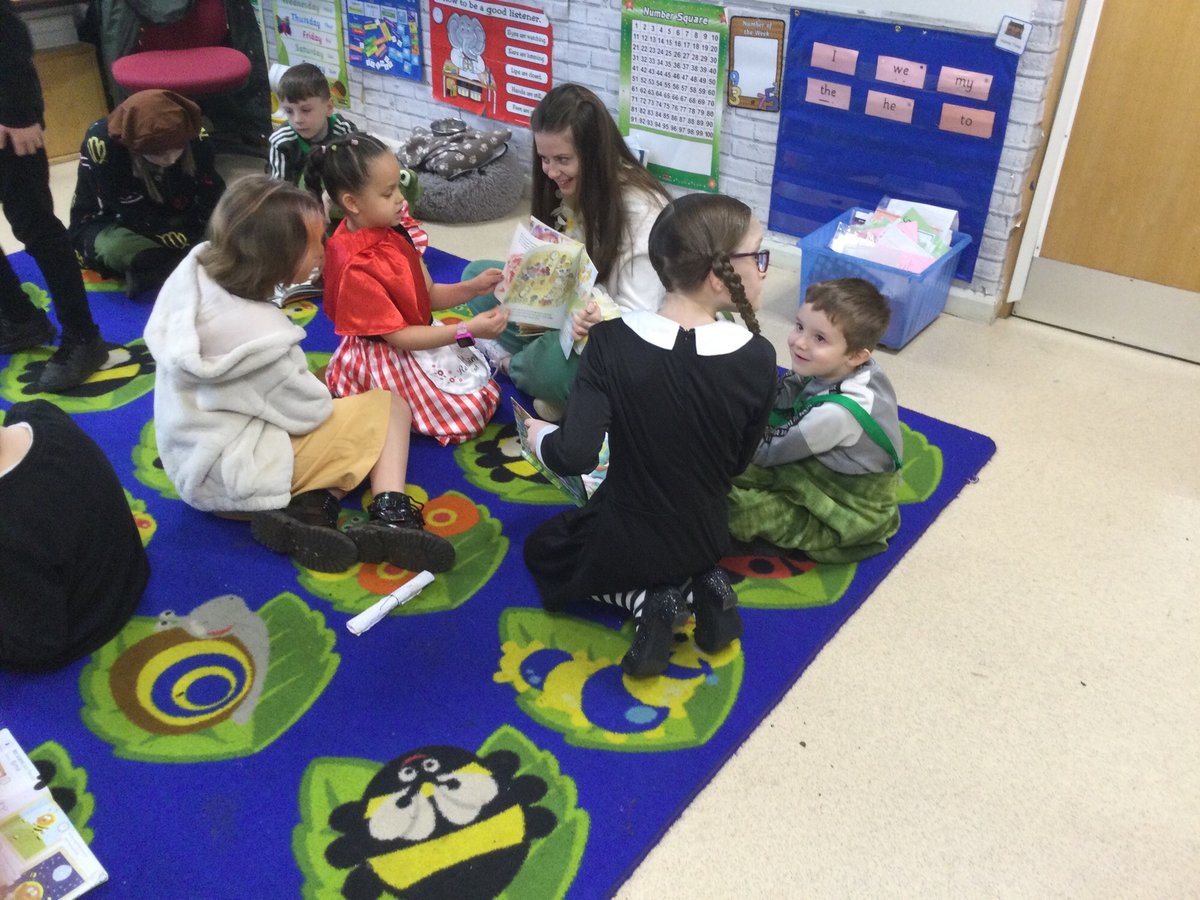 SchoolMillfield's tweet photo. As part of our World Book Day activities this week, we re-launched our reading buddies with Year 1 and 6. Year 1 were paired up with Year 6 to do some reading together. We’re already looking forward to our next session on Monday afternoon. 💫📕📘📗 https://t.co/dkjStV6xBY