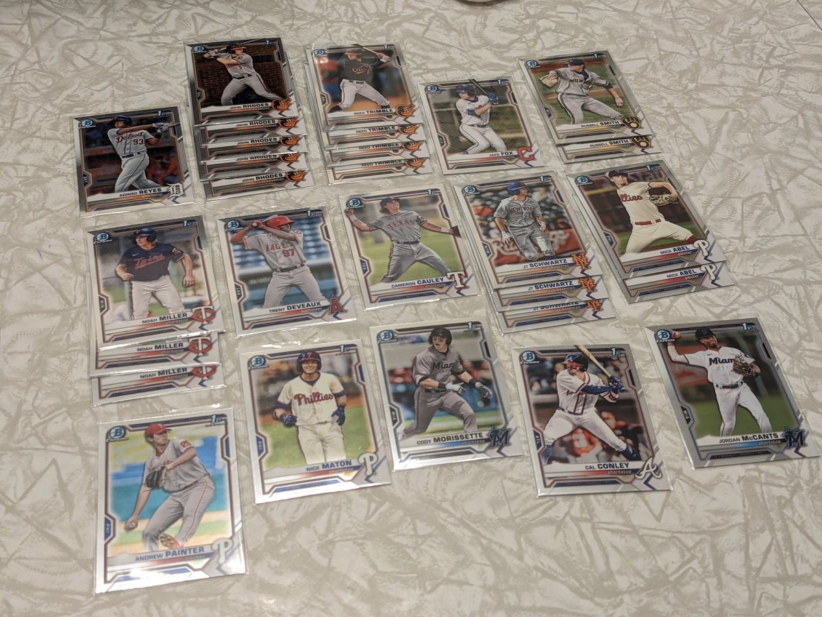 brooksbreaks1's tweet photo. 50 card 1st Bowman Chrome Lot
$35 BMWT
#cardsforhumanity https://t.co/LDzkcRdI3a