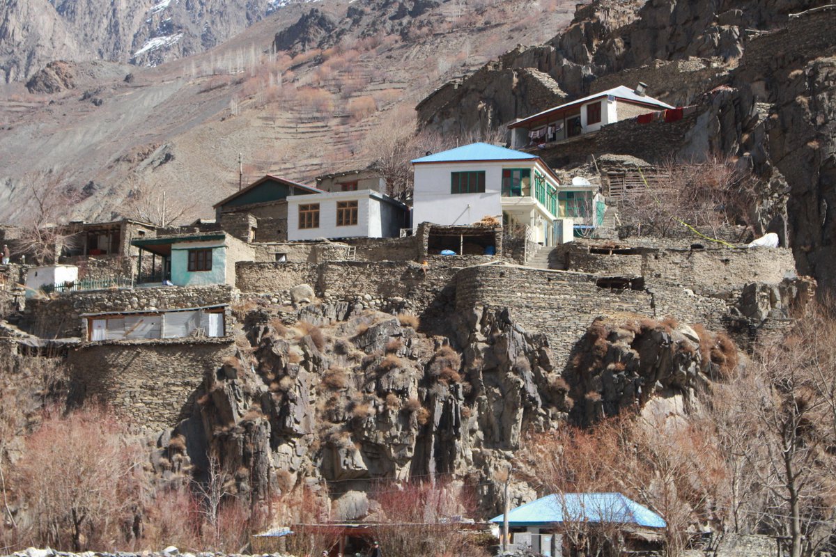 AjazNtfp's tweet photo. #Arkari-valley in Hindukush Region Chitral is a fragile ecosystem. Trees and vegetation are the only binding agents as well as the source of local livelihoods. Chitral Forest Div initiated restoration in the valley with the active participation of local people.
@Plant4Pak https://t.co/omHciftOTh