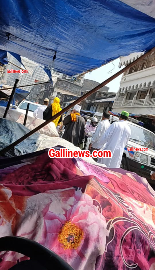 gallinews's tweet photo. #NullBazar mai #Murder , #Fruitwale ka hua Murder
https://t.co/J5pwlCsSwJ https://t.co/p0YsO3ck0X