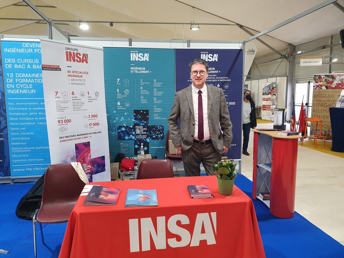 ChamaillardYann's tweet photo. Devenir Ingénieur et tellement +. En direct du salon étudiant à Orléans, prêt à accueillir et aider à orienter. #insa #insacvl https://t.co/jfSBqUEmPi