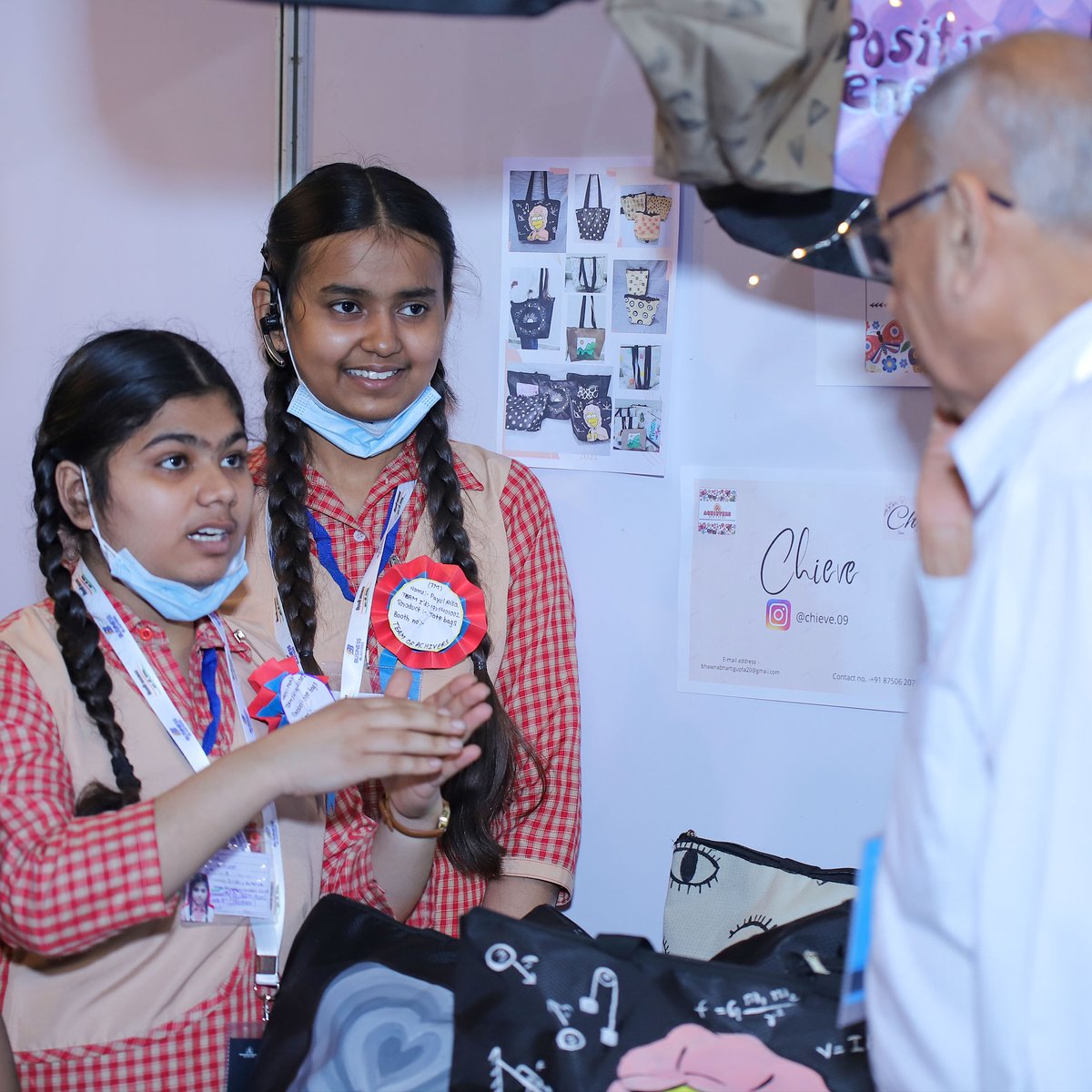 EMCCLASS's tweet photo. The highlight of this successful endeavor is how the students have taken charge &amp; explored their potential to the fullest at Business Blasters Investment Summit &amp; Expo '22.

#BBExpo #EMC #BBCoach @BB_official2021 @AamAadmiParty @msisodia @AtishiAAP @UdhyamOrg @SapnaYadav_EMC https://t.co/G2dYAgoaaB