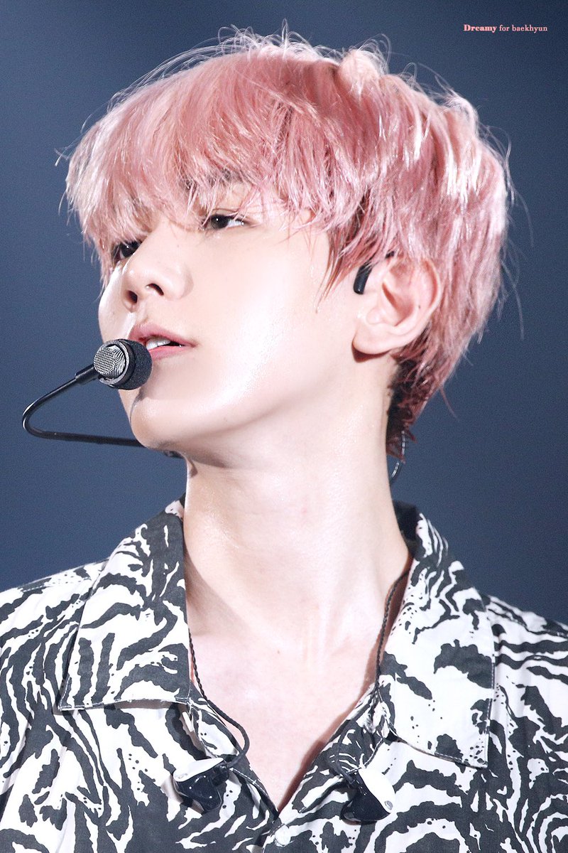 hyuneeloveya's tweet photo. 사랑하는 백현시 ❤️ https://t.co/PSW59g82fr