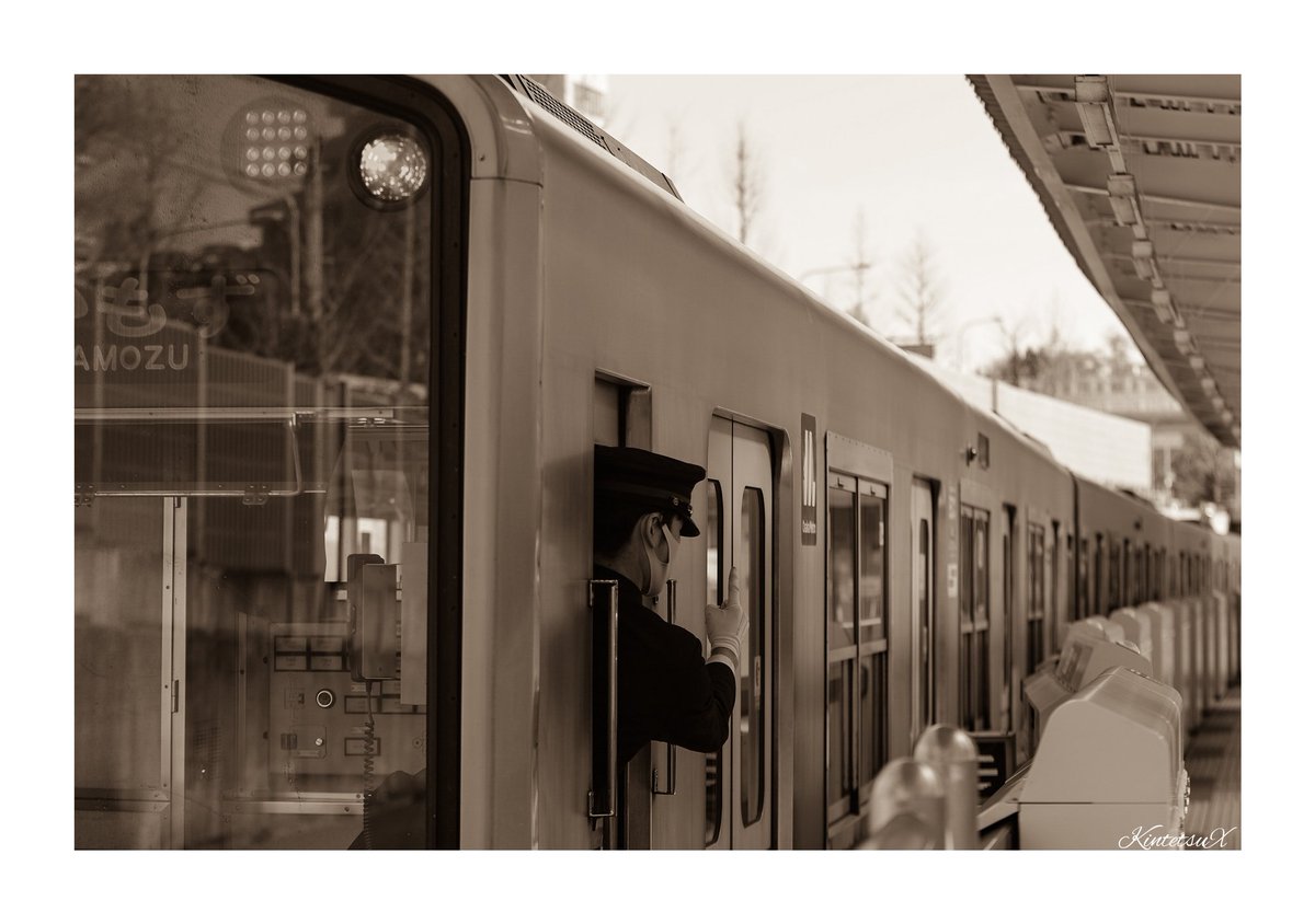 KintetsuX's tweet photo. 10A系

短い間でしたが、通学でお世話になった車両です。 https://t.co/M0ReEZ7AIu
