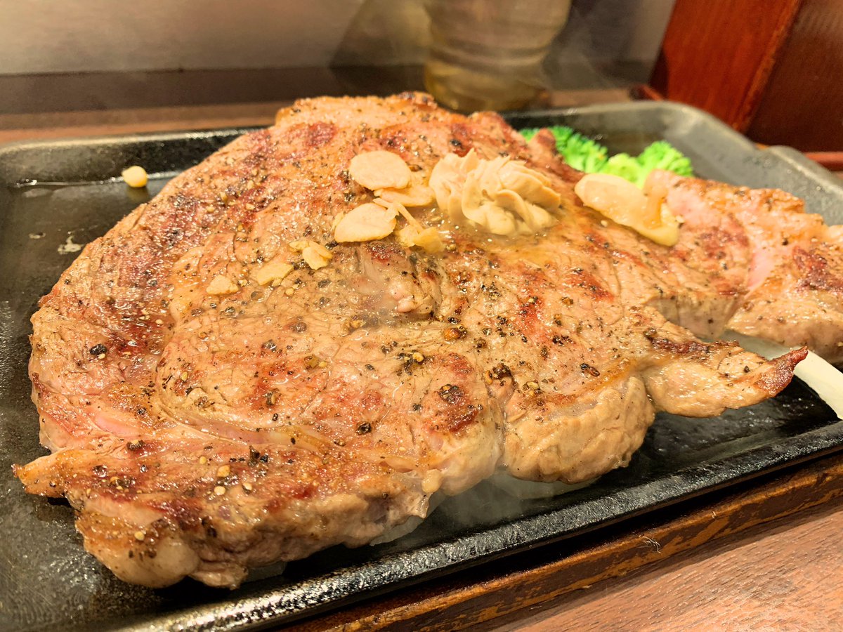 【筋トレ】
朝活筋トレ！
からのランチステーキ！

リブロース350g &amp;ご飯おかわり3回
ごちそうさまでした

#筋トレ好きと繋がりたい #筋トレ
#いきなりステーキ