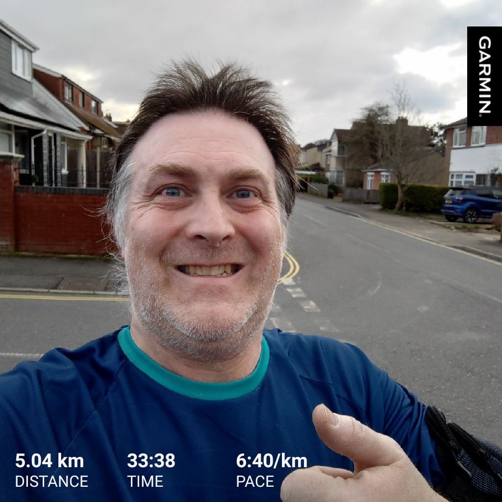 Saturday morning run and my first run in two weeks. Bit of a struggle and off my usual pace but happy to have got out there and made the effort. 💪🏃‍♂️👍😁
#garmin #beatyesterday #therunningcommunity #running
