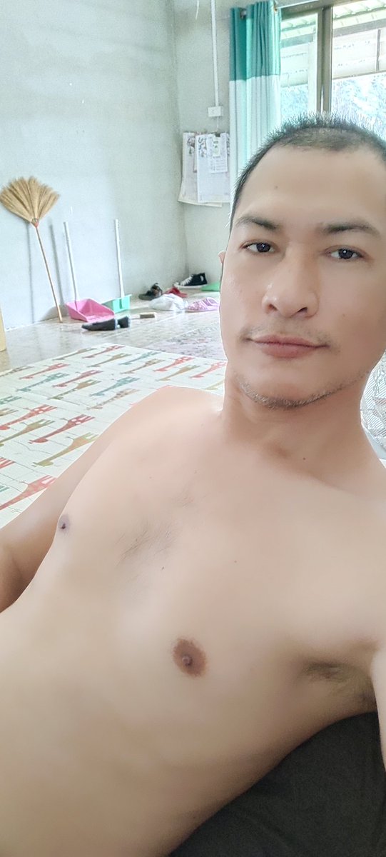 อยู่เชียงรายเหงากายจังตั้งแต่กลับมาอยู่เชียงรายยังไม่ได้เสียวกับคนอ้วนคนไหนเลยเงี่ยนๆ