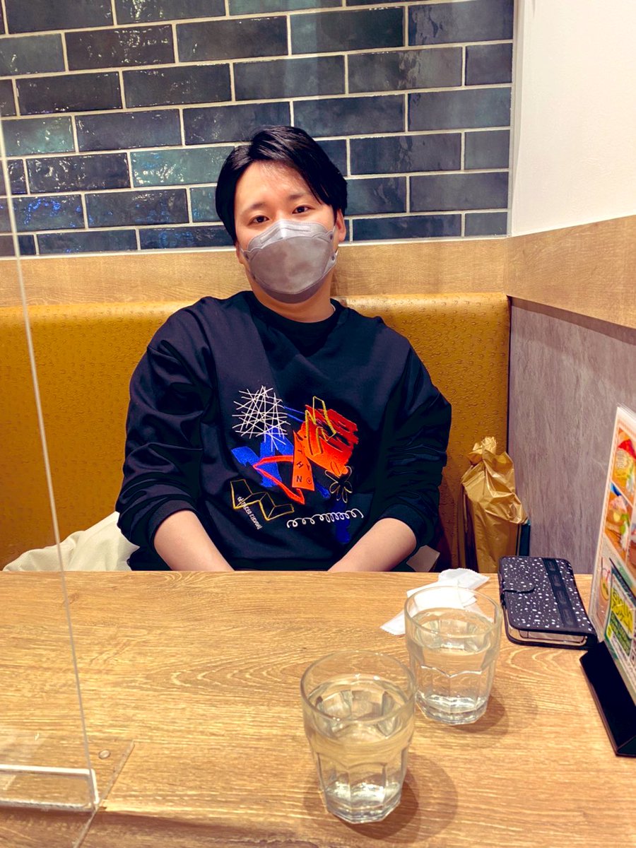 uv_abc_sekai_'s tweet photo. 久しぶりにまったり昼ごはん🤥
温野菜がめちゃめちゃ美味い🙄 https://t.co/qgVBYCnied