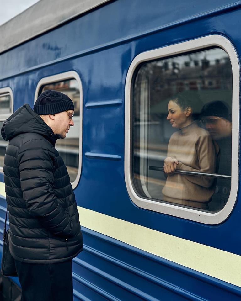 alex_kokcharov's tweet photo. Train stations across #Ukraine these days: heartbreak in every single photo https://t.co/v92jT5wgKq
