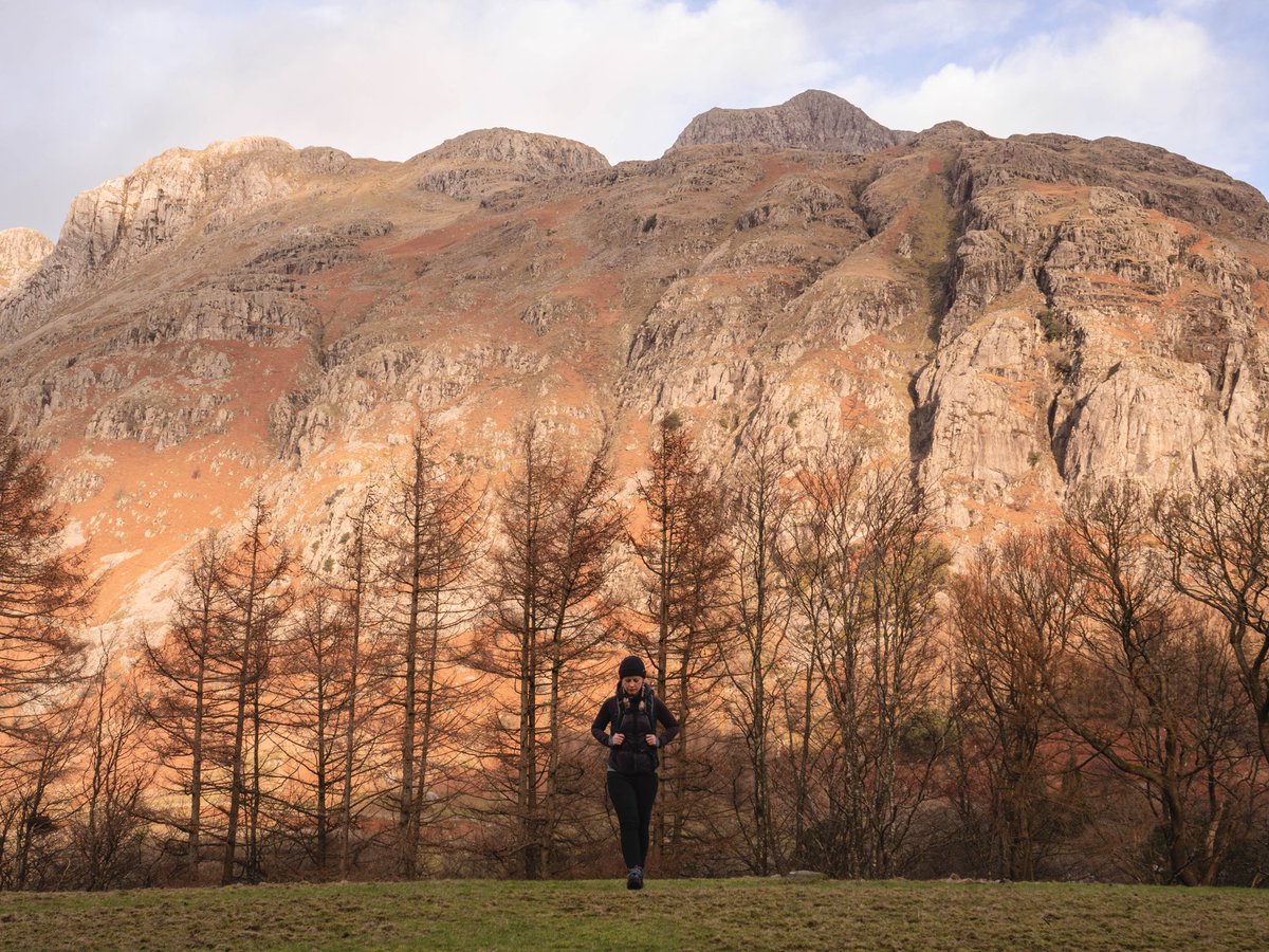 walkhikeexplore's tweet photo. I really need to get post some pictures of me otherwise it must seem like I’m obsessed with this broad. Don’t have many, I’m normally behind the camera making the magic happen.

#lakedistrict #photography https://t.co/xE26fJzpO7