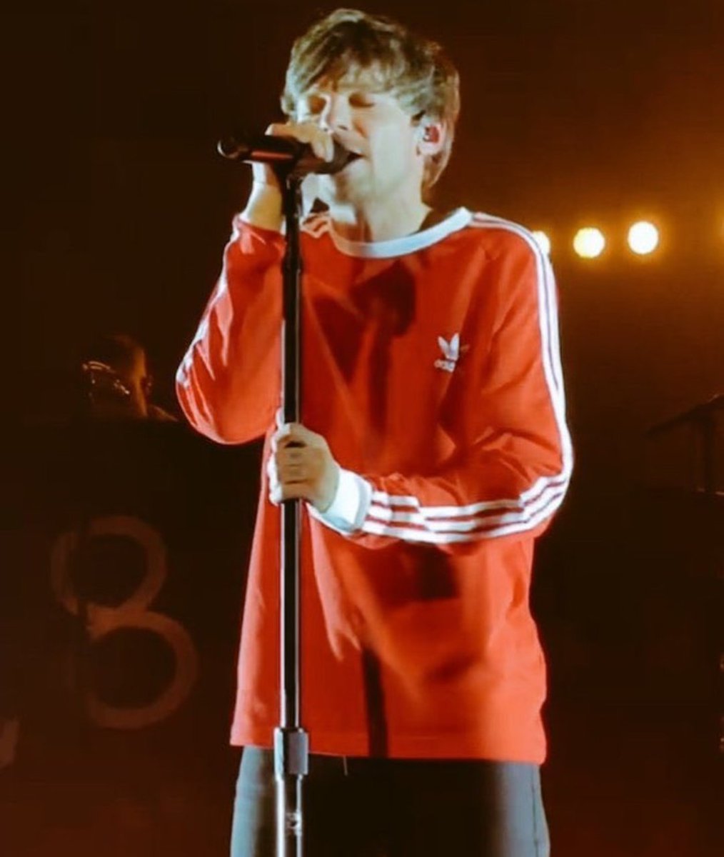 Ziam2542012's tweet photo. Night 22...
For every question why;
You were my because:)
4 Mar, 2022
Louis Tomlinson, Portland 1
#LouisTomlinsonWorldTour2022 
#LTWTPortland https://t.co/IjeGkDVDJD