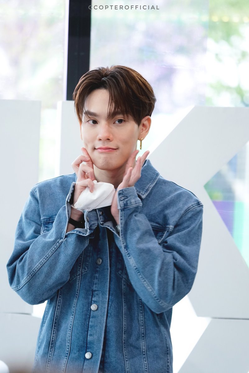 ccopterofficial's tweet photo. ครูพี้เตอร์ น่ารักมั้ยฮับ~ 

#CTRPANUWAT 
#แมทเทอร์เรนเจอร์ 
#MonkeyEverydayTH 
#MonkeySpace 
#MonkeyRangers https://t.co/iUS9F8iv9b