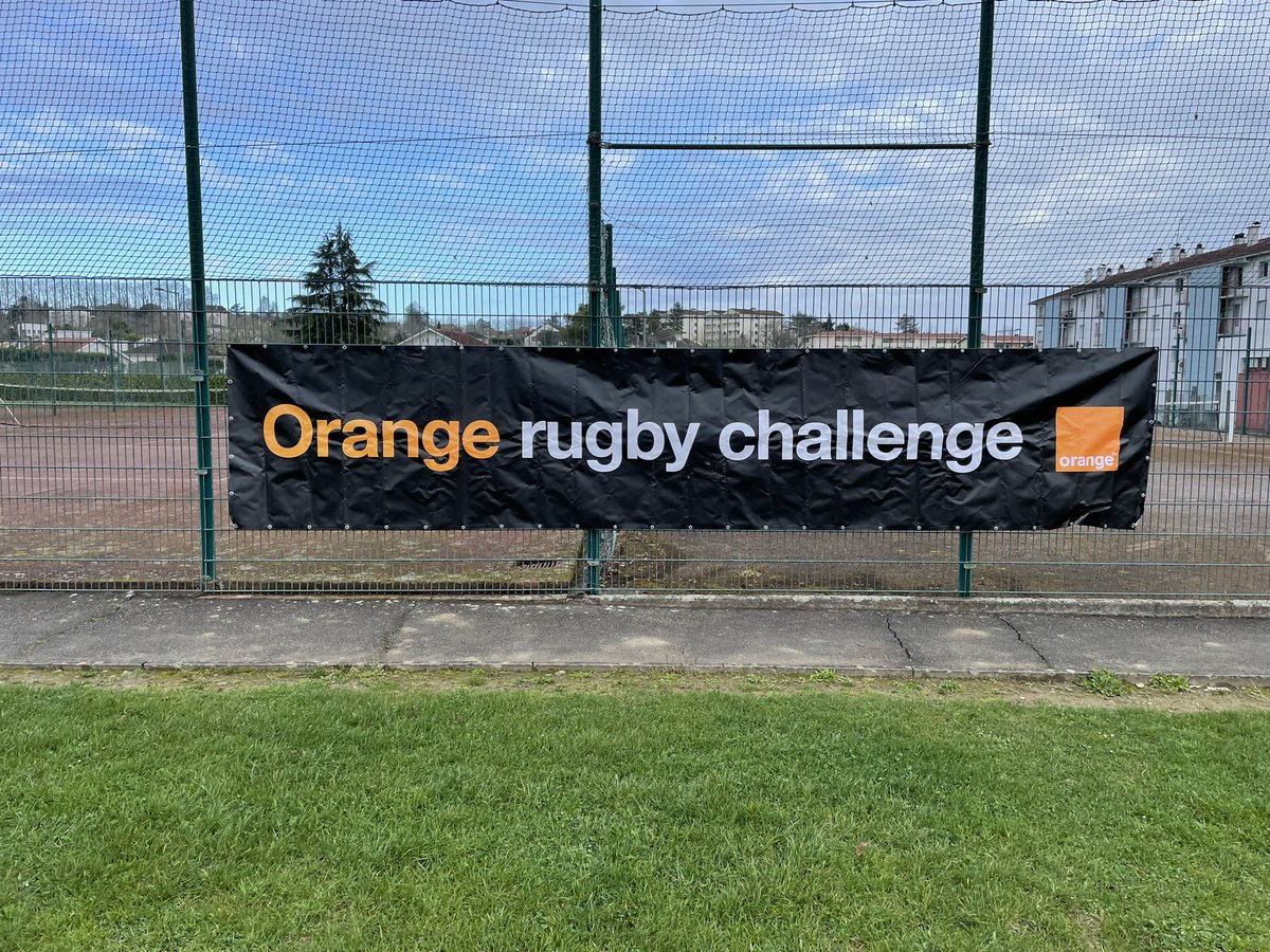 🏈 Aujourd’hui à #Orthez finale garçons de l’#OrangeRugbyChallenge pour le secteur @LesLandes40 et <a href="/departement64/">Pyrénées-Atlantiques</a> 
Un défi sportif et éducatif avec un nouvel atelier «sensibilisation des jeunes aux risques du numérique» en partenariat avec <a href="/FranceRugby/">France Rugby</a> et <a href="/tralalere/">Tralalere - Programmes numériques éducatifs</a> #ORC2022