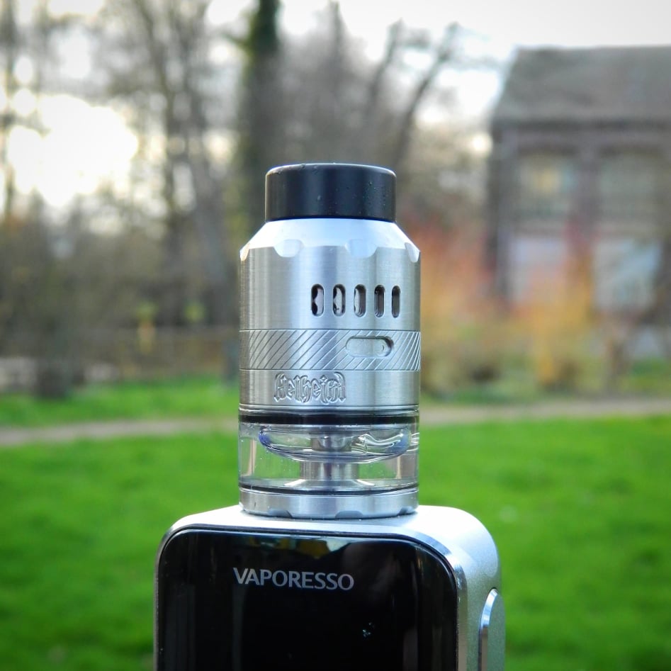 needles_x's tweet image. Bonjour Vapers 👋🏻 C'est le Helheim RDTA de chez @hellvapesales  🔥
(Le Mod c'est le Luxe II de chez Vaporesso.)
.
#hellvapefrance #hellvapers #hellvapeofficial #hellvapehelheimrdta #helheimrdta #frenchvapers #normandyvape #vapebuilder #naturevape #manixbcg
