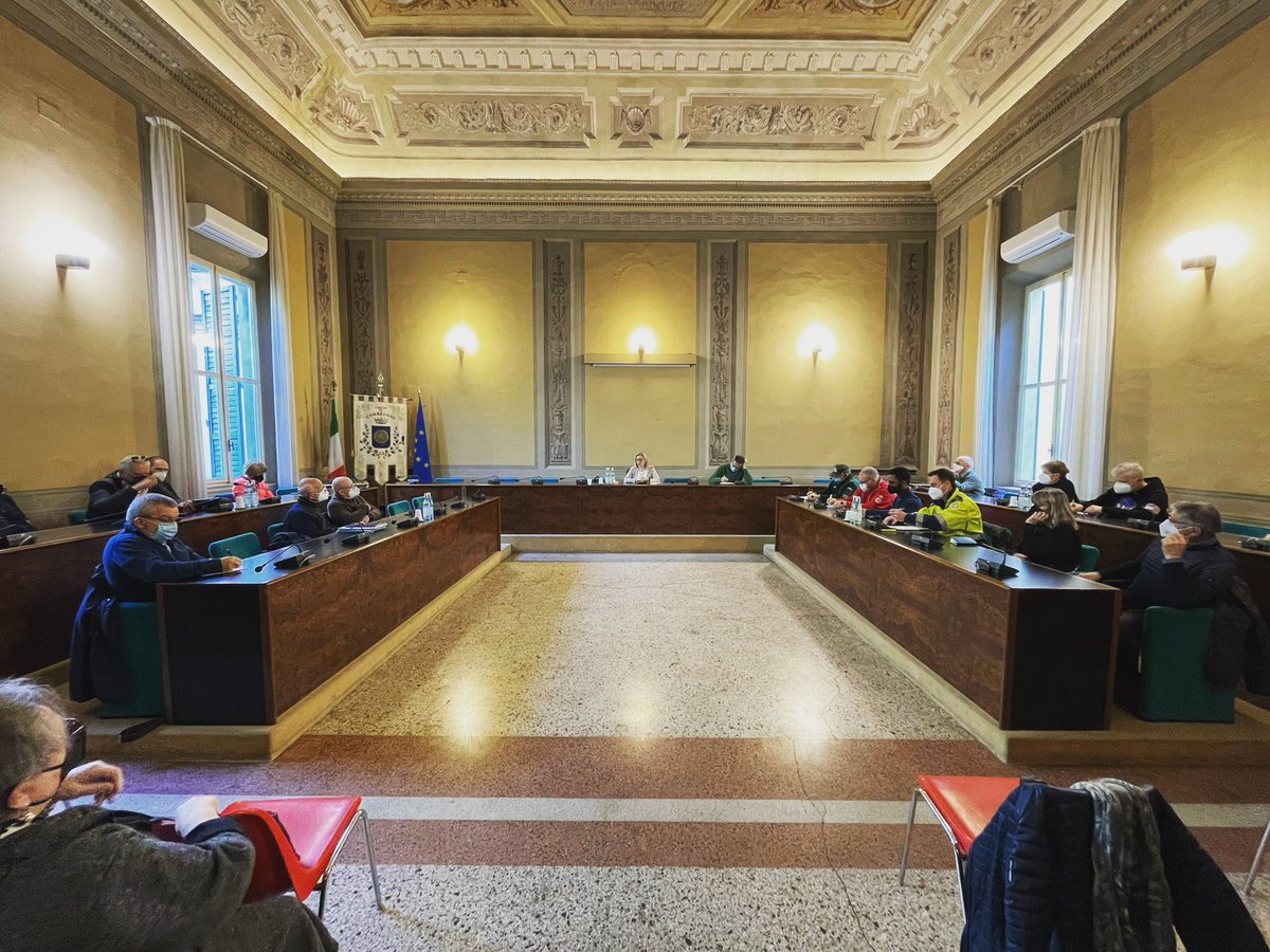 ComuneCorreggio's tweet photo. 🇺🇦 EMERGENZA UCRAINA
Abbiamo convocato questa mattina una riunione operativa con le associazioni di volontariato socioassistenziale per fare il punto della situazione in merito all’emergenza legata al conflitto in #Ucraina. https://t.co/ElihQ9hlvJ