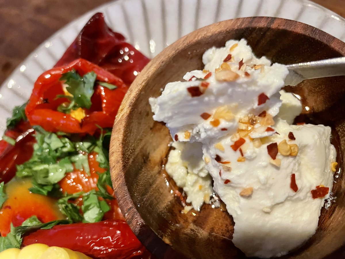 NatalieMoran20's tweet photo. @SandroDemaio Meat free for me and the roasted cauliflower game is strong here tonight, served with roasted peppers &amp; feta, Mujadara, Tabouleh and the best Lebanese bread which is finally available in Dapto-#cheerin’ Made Chicken Shawarma to keep the chaps happy too #feelingfortunate https://t.co/ZqyihNxDwG