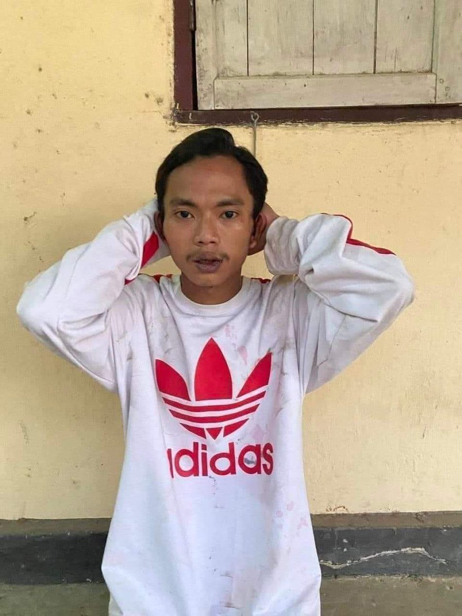 ForMyanmar21's tweet photo. 4 students from Pakokku technological university and 1 resident were abducted by SAC terrorists in Pakokku town yesterday. Their current location remains unknown.  #2022Mar5Coup #HelpMyanmarIDPs #WhatsHappeningInMyanmar https://t.co/wyEiFHOPdK