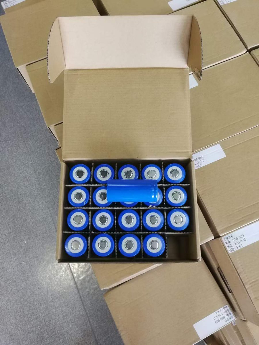 Conguider's tweet photo. Factory direct sales, 3.2V 6000mAh 32650 / 32700 lithium ion LiFePO4 battery, solar lithium battery pack, low speed car lithium battery pack.
Seeking global country agency cooperation
https://t.co/N0Zy9J3ynX
#lithiumionbattery #LiFePO4Battery  #32650 #32700 #batterypack https://t.co/0FURvKACUS