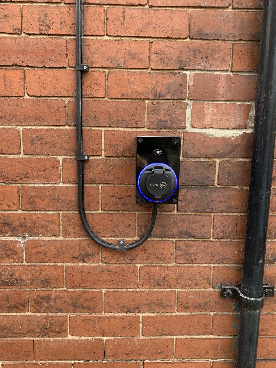 utley_ev's tweet photo. The Sync EV charge point. Available in socketed or tethered. A straight forward no nonsense discreet smart charging!!

Halo LED dimmable from the @syncev_uk phone app 😁 💡 
 
#evchargepoint #installers #yorkshire https://t.co/2dvpGUPxbM