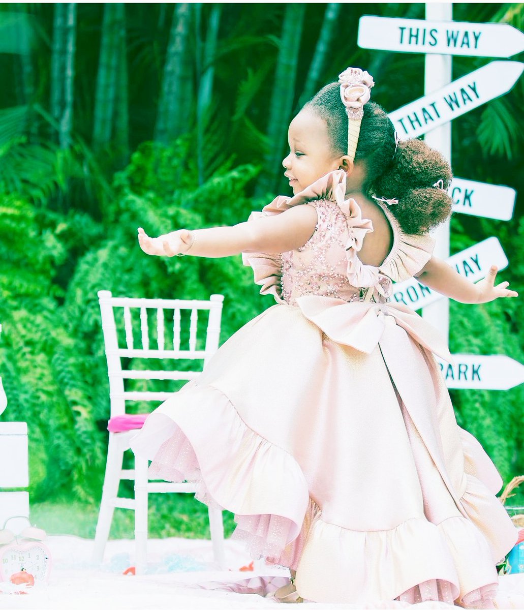 CrownedTreasure's tweet photo. A princess 👸

#Happy2ndBirthdayZendaya 
#ZendayaAdenibuyan
#BamTeddy https://t.co/1zbVbFjIy0