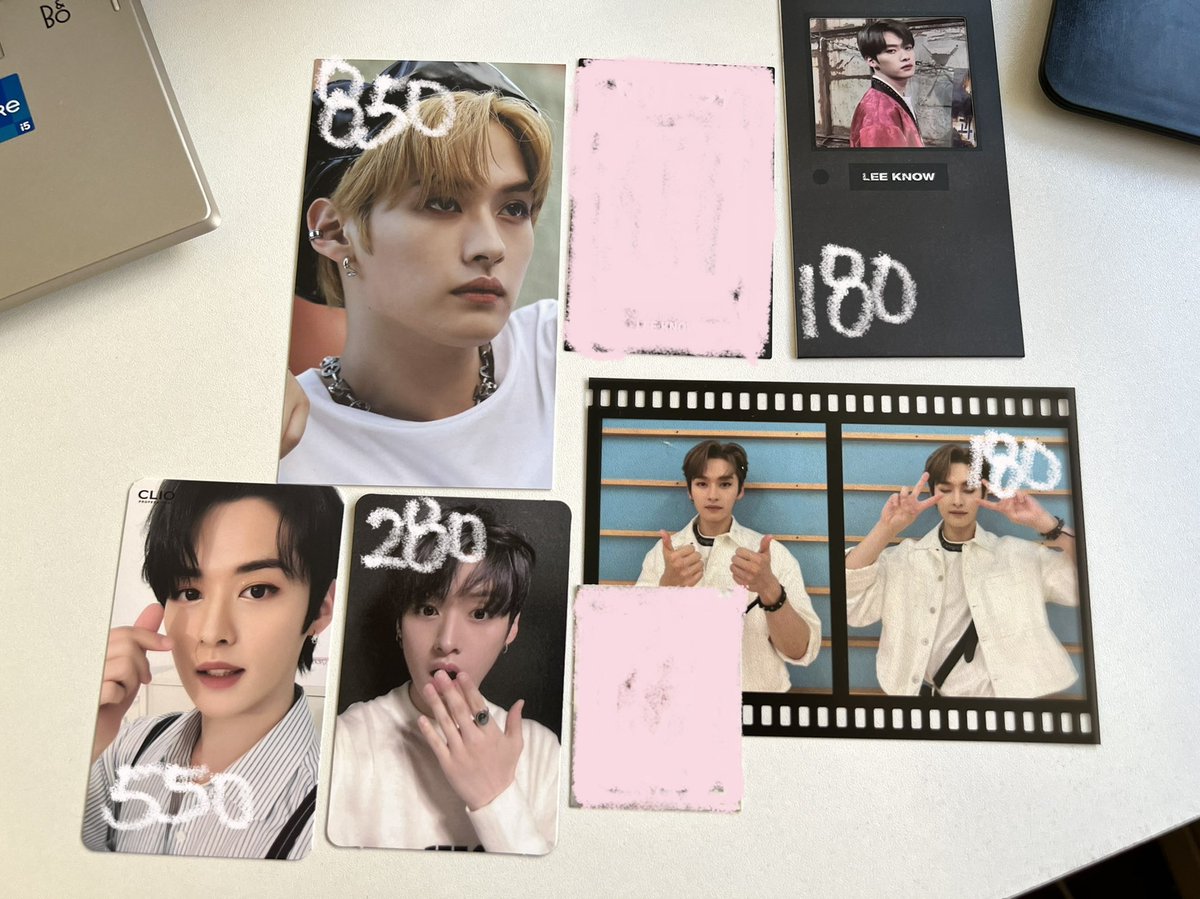 starrycityph's tweet photo. WTS | LFB | #SCPHOnhand✨
stray kids minho leeknow, hyunjin, seungmin, chan, felix, jeongin photocards and pobs
☆ with freebies
✅ paypal bdo bpi gcash
✅ can ship worldwide
comment or dm to claim https://t.co/83uIlJpkrW