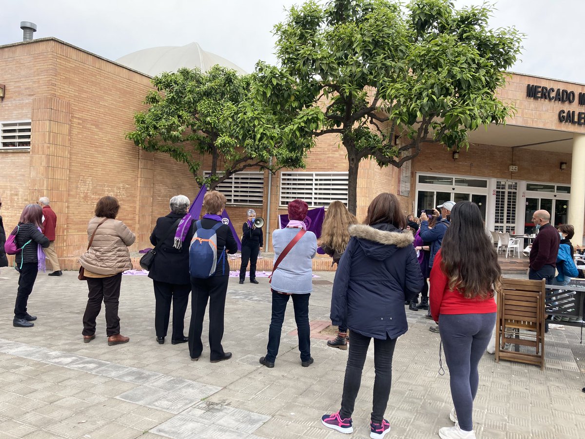 smoralesmontes's tweet photo. 🟣 Está mañana acompañando a las compañeras del @mefeminista en una concentración que han organizado con el lema “navegando hacia el 8M”. Ha sido una experiencia maravillosa como todo lo que ellas hacen, con tanto cariño, arte y sobre todo, compromiso. #LasAdoro #8M2022 https://t.co/ChVZEAJJ54