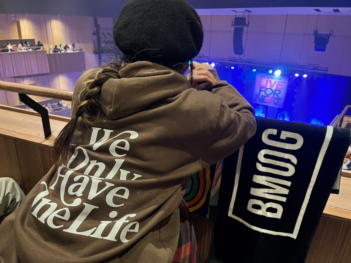 maipochabf's tweet photo. TFFに向けて作ったけど行けなくて着れなかったパーカー、リベンジできた🔥
ザスト卒業したけど、ずっと特別な1曲です🌸
#YOLO
#YouOnlyLiveOnee
#WeOnlyHaveOneLife https://t.co/2ucoYIaorB